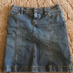 CAbi Jean Denim Skirt Size 4